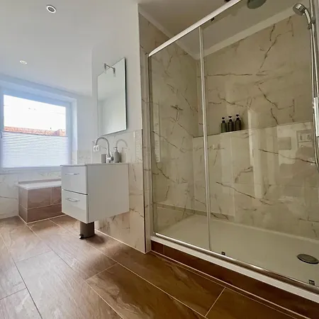 Come2stay - Zentral Apartament Pinneberg
